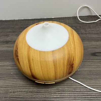 Diffuser With Color Changing Light