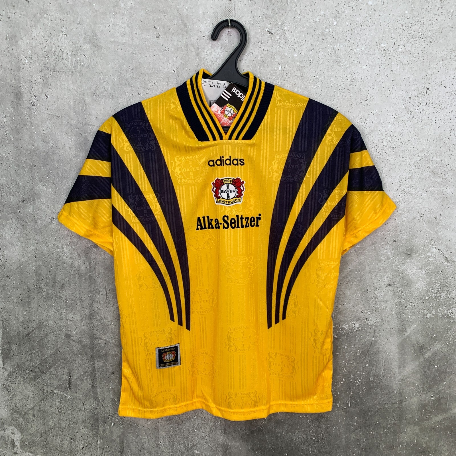 レヴァークーゼン 1996-97 ホーム Bayer 04 Leverkusen 1996-97 Home Kit