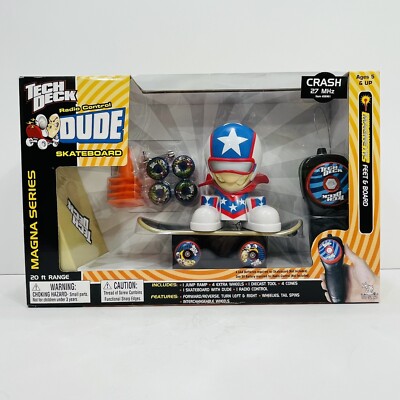 Tech Deck Radio Control Dude Skateboard Magna Series Jump Ramp & Wheels ~NEW~