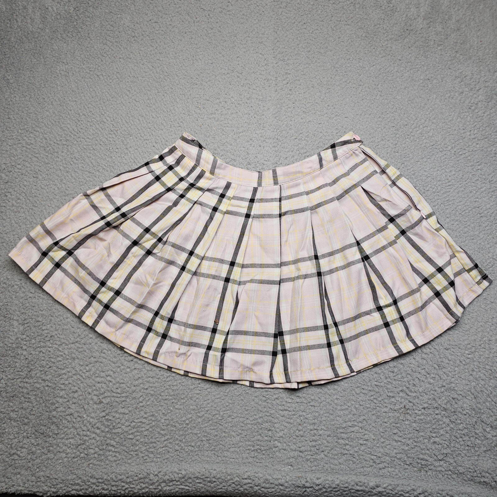 ギャル 平成初期 Y2K grunge Burberry flare skirt 西海岸Ruby's福岡PARCO店 | 平成4️⃣コーデ
