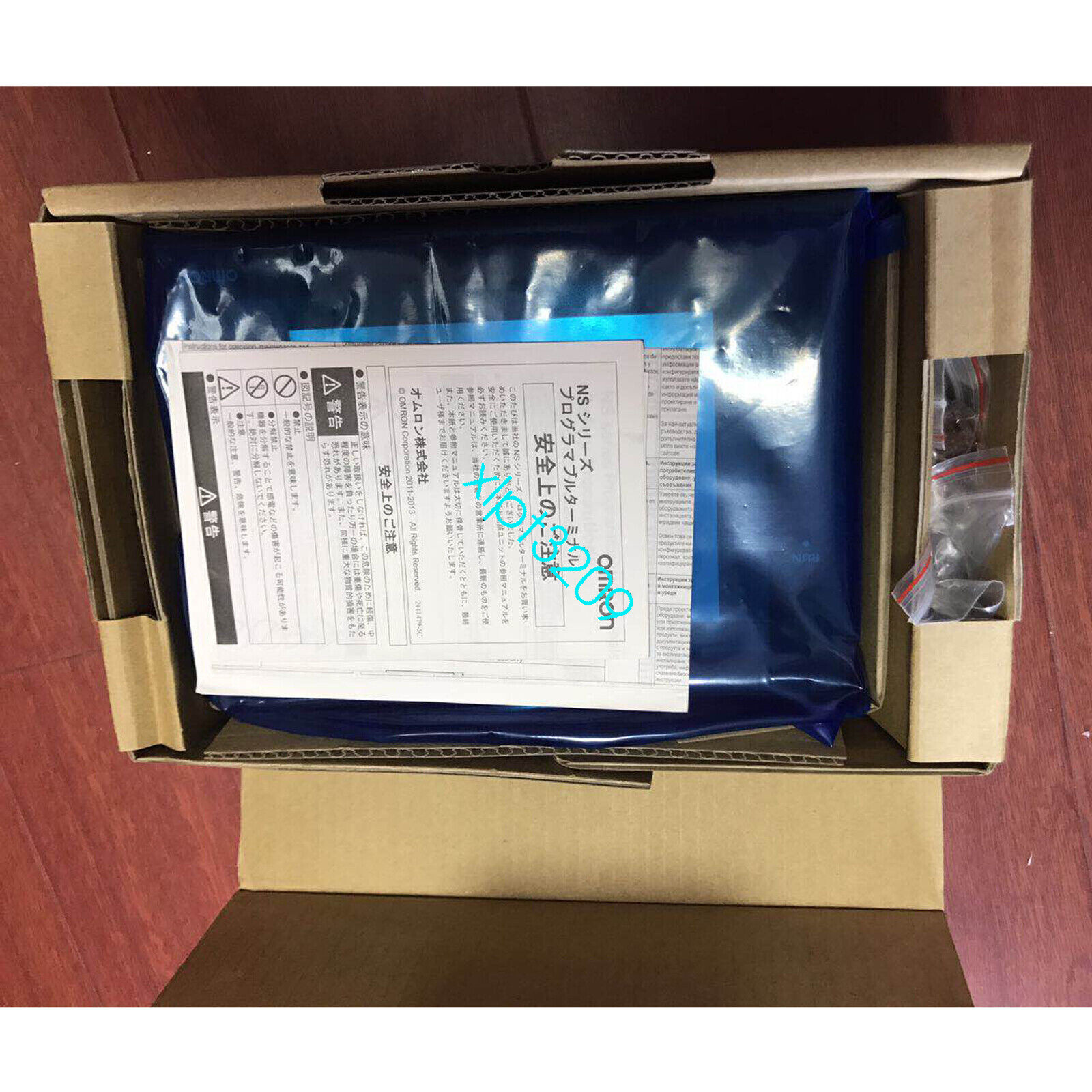 OMRON タッチパネル　NS5-MQ00B-V2 NS5-MQ00B-V2 New Sealed Omron Touch Panel NS5MQ00BV2 NS5