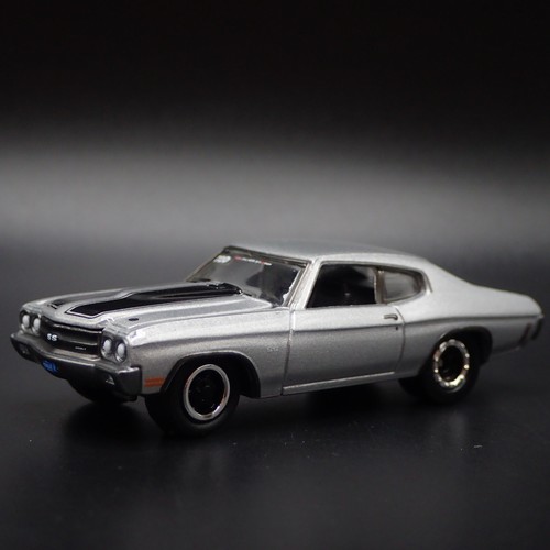 1970 70 CHEVY CHEVROLET CHEVELLE SS w HITCH 1/64 SCALE DIECAST MODEL CAR 1970 70 CHEVY CHEVROLET CHEVELLE SS w HITCH 1/64 SCALE DIECAST MODEL CAR