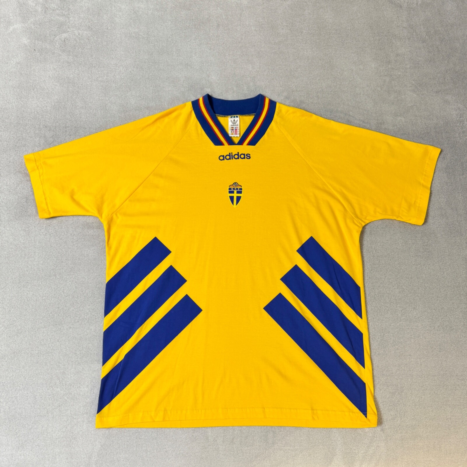 adidas - スウェーデン代表 1994 1st 半袖 上下セット Authentic Adidas Sweden Sverige 1994-96 Home Soccer Jersey