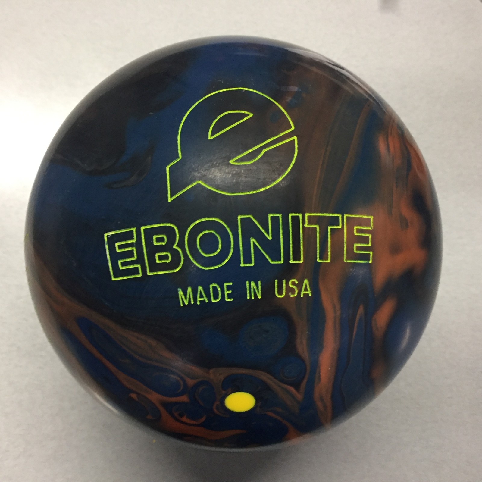 Ebonite Code of Honor  BOWLING  ball 1ST QUALITY 15 lb.   NEW IN BOX