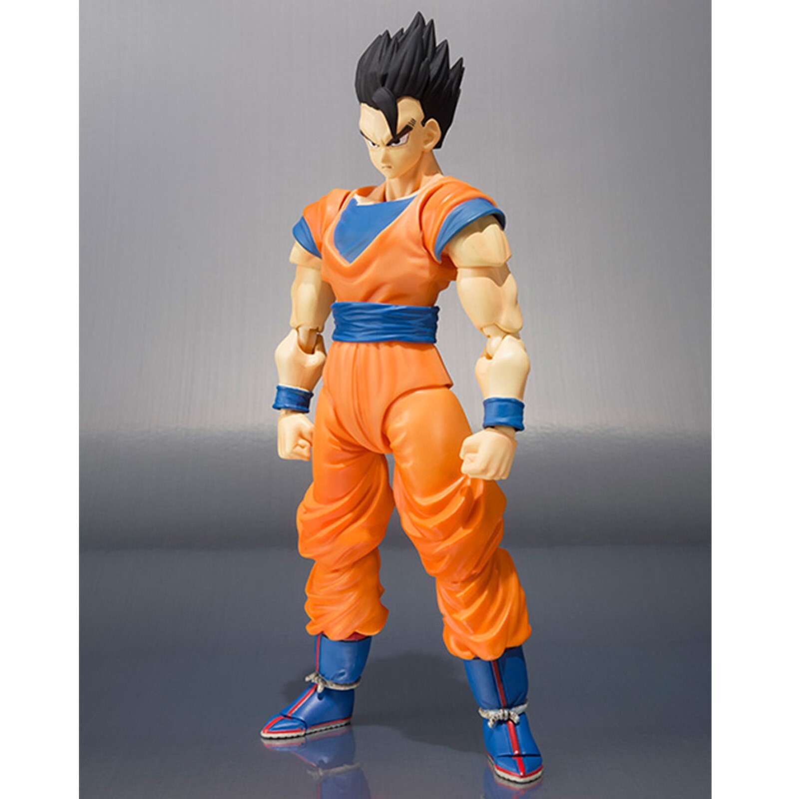 BANDAI S.H.Figuarts DRAGON BALL Z ULTIMATE SON GOHAN Action