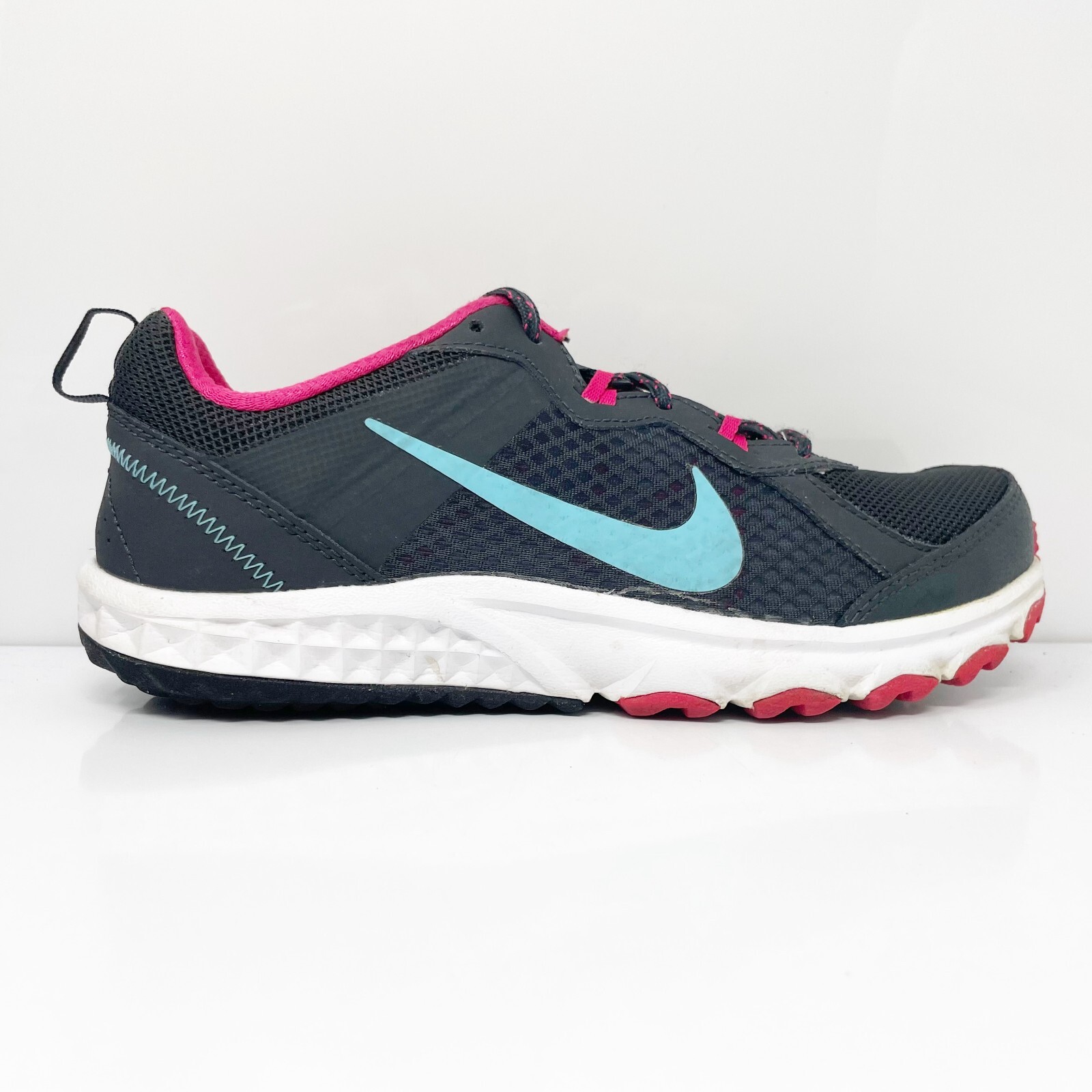 

Nike Womens Wild Trail 643081-001 Черные кроссовки для бега, размер 7,5, Черный, Wild Trail