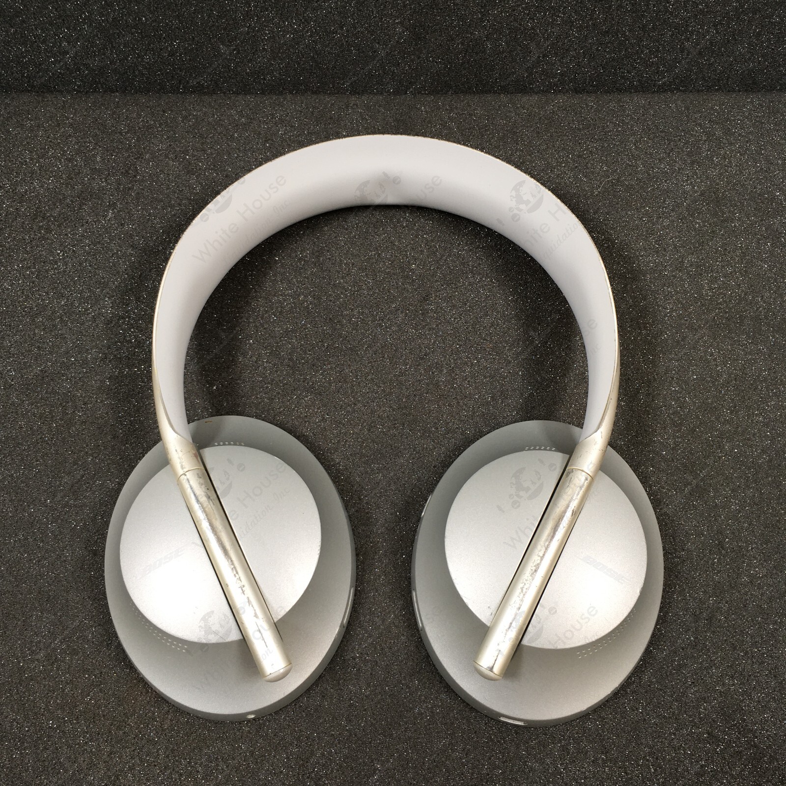 ヘッドホン BOSE NOISE CANCELLING 700 LUXE SILVER Bose Noise Cancelling Headphones 700 - Luxe Silver for sale