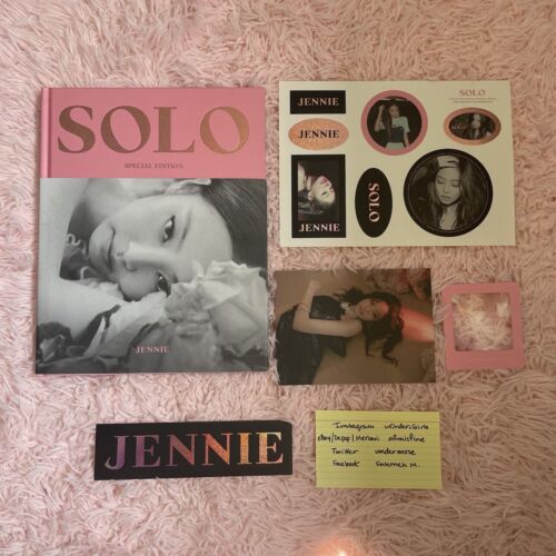 JENNIE - BLACKPINK JENNIE SOLO PHOTOBOOK SPECIAL EDITION