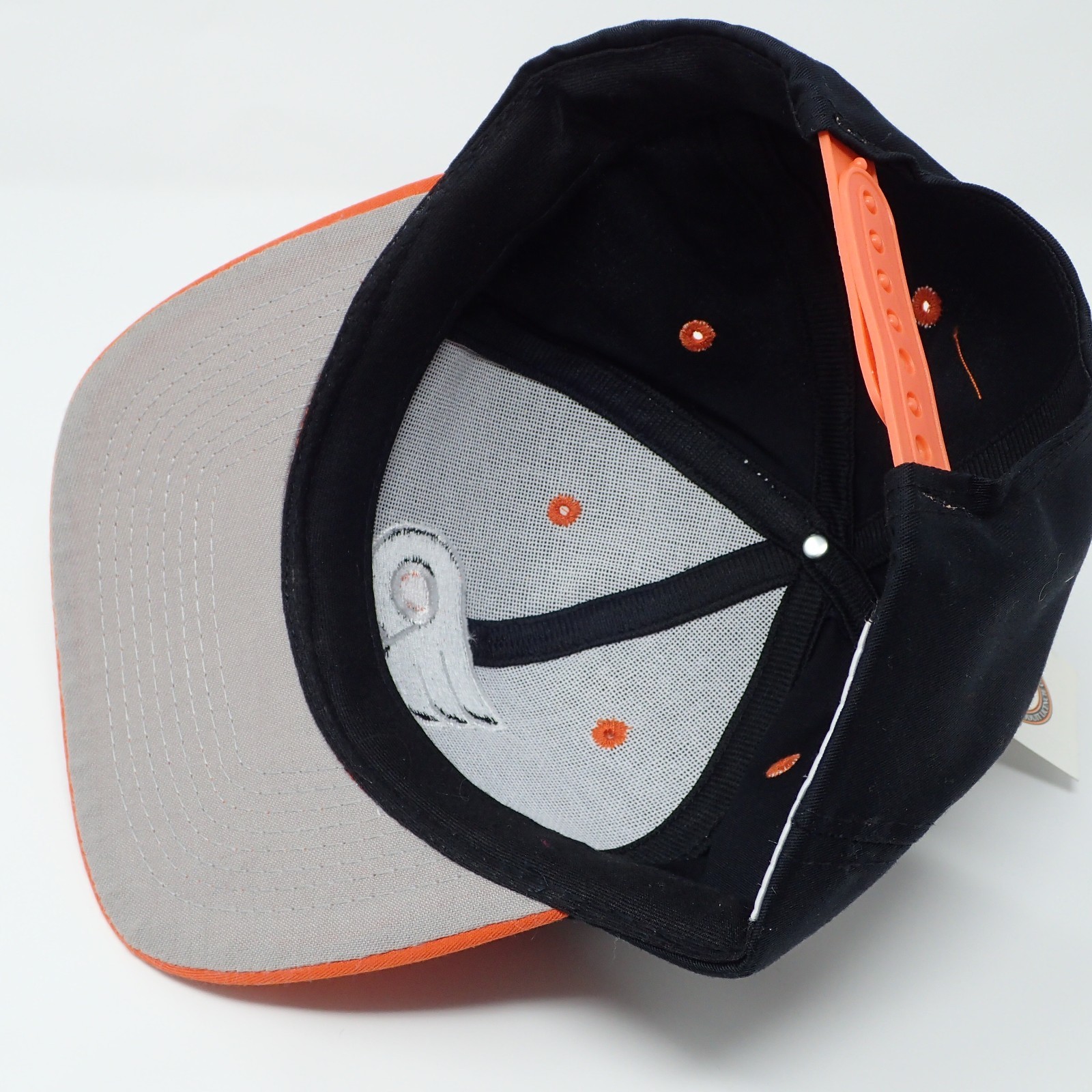 Philadelphia Flyers NHL Snapback Hat Cap Embroidered Logo Flat Brim 2-tone NWT