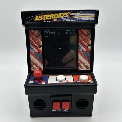 Retro ATARI Interactive Asteroids Mini Arcade Handheld Game w/Batteries 5.5 