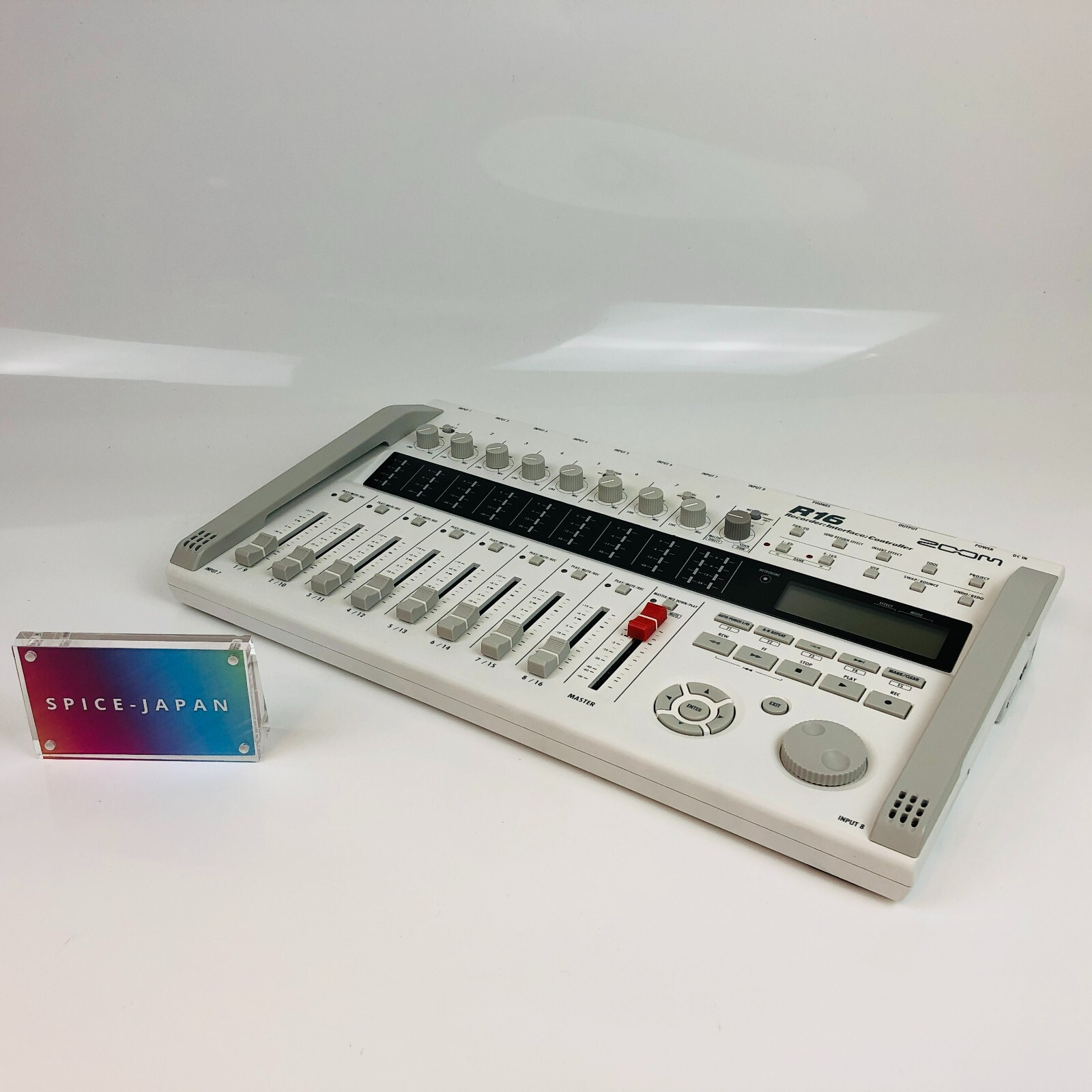 zoom R16 マルチトラッカー Amazon.com: Zoom R16 Multi-Track Tabletop Recorder