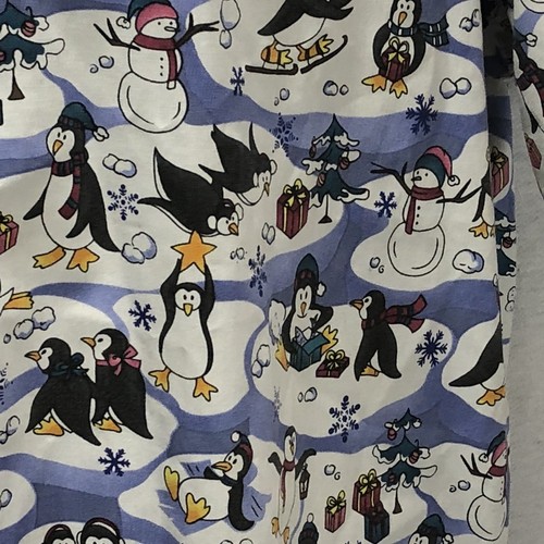 Scrub Top Christmas Penguins Women Large Two Front Pockets Scrubstar