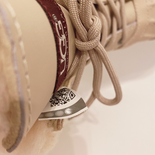 Pre-owned Ugg Womens Adirondack Ii Waterproof Leather/suede Lace-up Boot Us 7/38 Sand In Beige