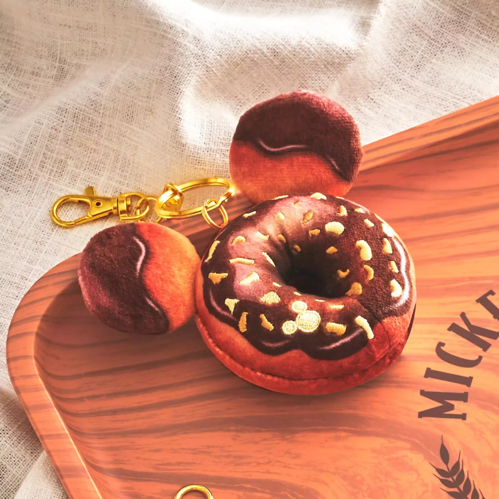 MICKEY'S BAKERY　ぬいぐるみキーチェーン３種類セット　ディズニー ミッキー ぬいぐるみ キーホルダー キーチェーン BAKERY