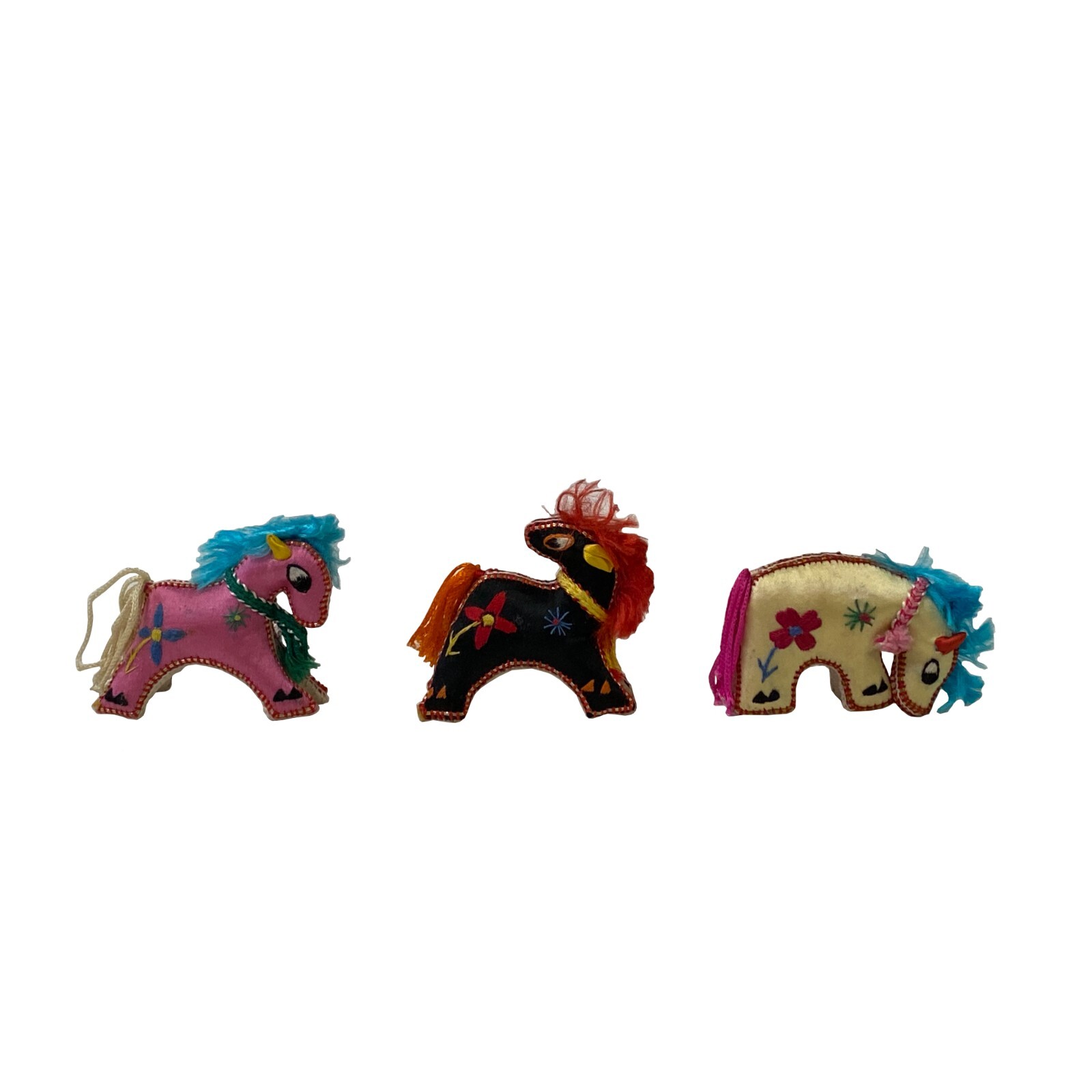 Set 3 Chinese Oriental Fabric Artistic Horse Miniature Figure Art ws3304S Set 3 Chinese Oriental Fabric Artistic Horse Miniature Figure Art ws3304S