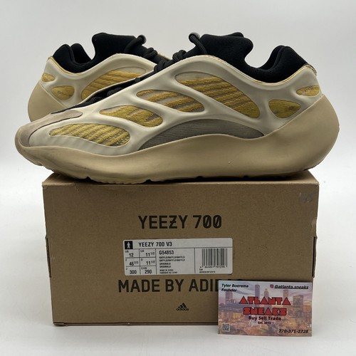 lespedeza商品です HP5425 Adidas Yeezy 700 V3 Mono Safflower Yellow Beige Cream