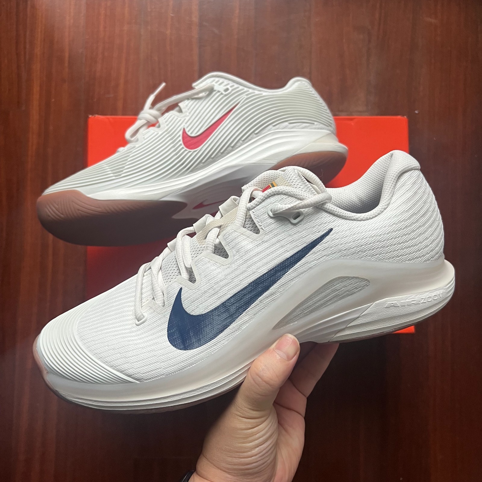 【新品未使用】ナイキコート ZOOM VAPOR 12 HC Nike Zoom Vapor 12 HC Mens Tennis Shoes Summit White Binary
