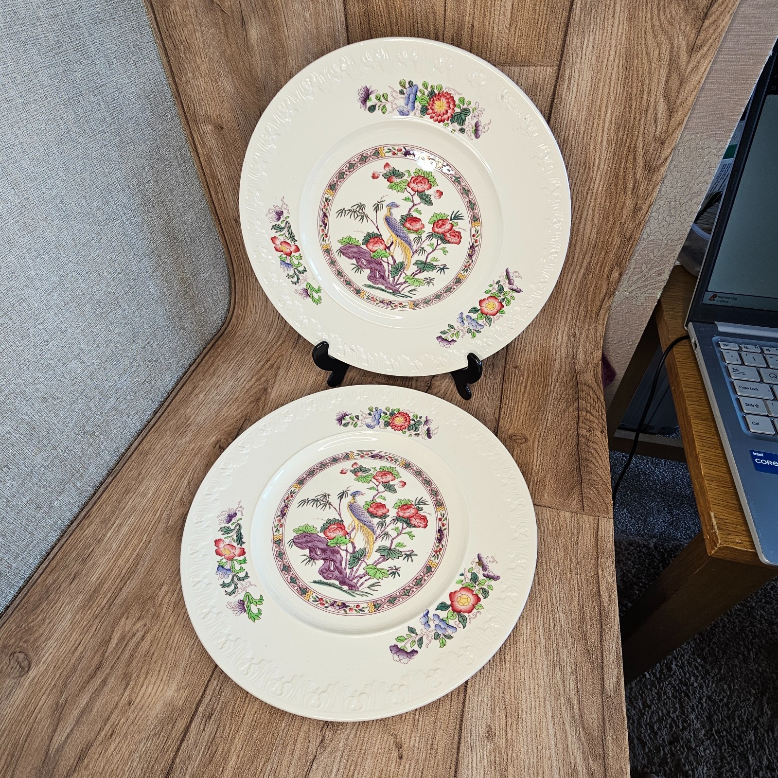 Wedgwood Kutani Corinthian 27cm Dinner Plates Vintage TK 209 Bird Flower x2