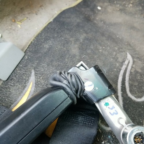 20062011 BMW E90 325i 328i 330i 335i REAR LEFT SEAT BELT BUCKLE