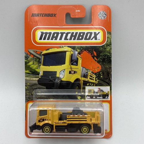 Matchbox Road Stripe King Yellow #25 25/100 1:64 Scale FREE