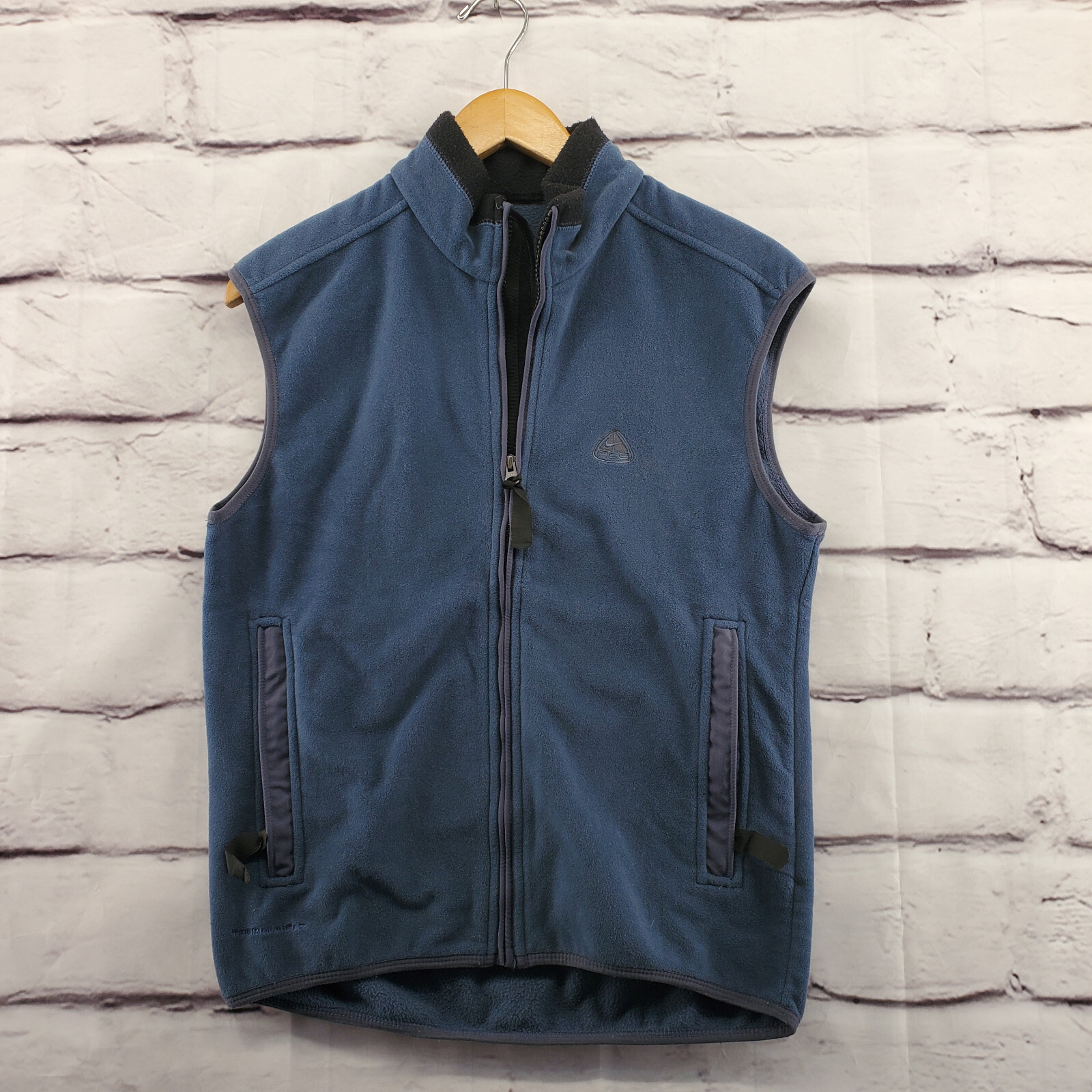 トップス NIKE acg vintage vest military fishing Vintage Nike ACG Vest (Large) – NEW YORK NUTJOB