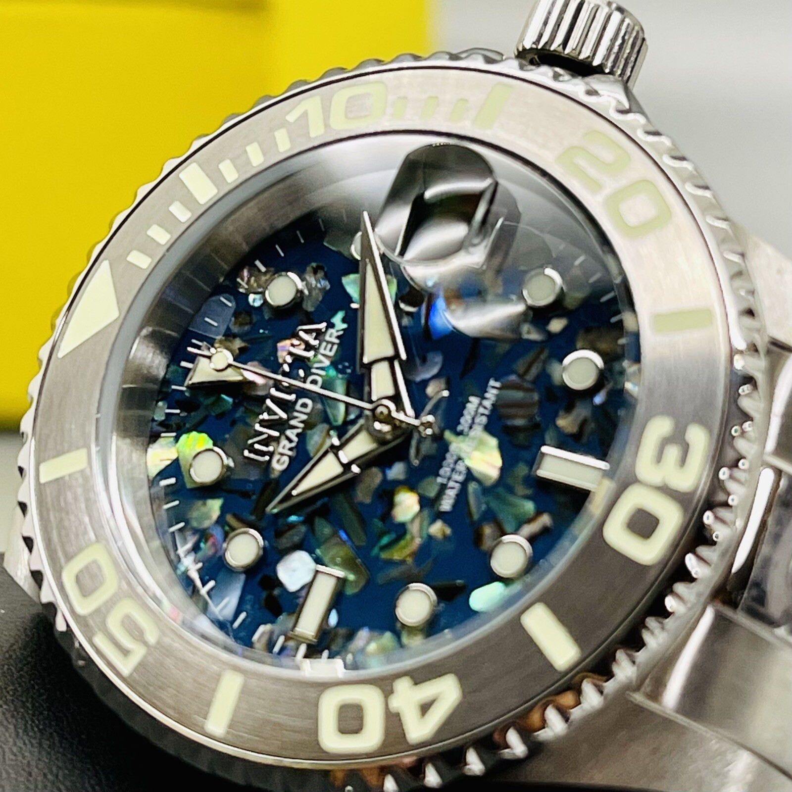Pre-owned Invicta Women 38mm's Grand Diver Abalone Mop Dial Silver Ss Case Auto Mvt Watch