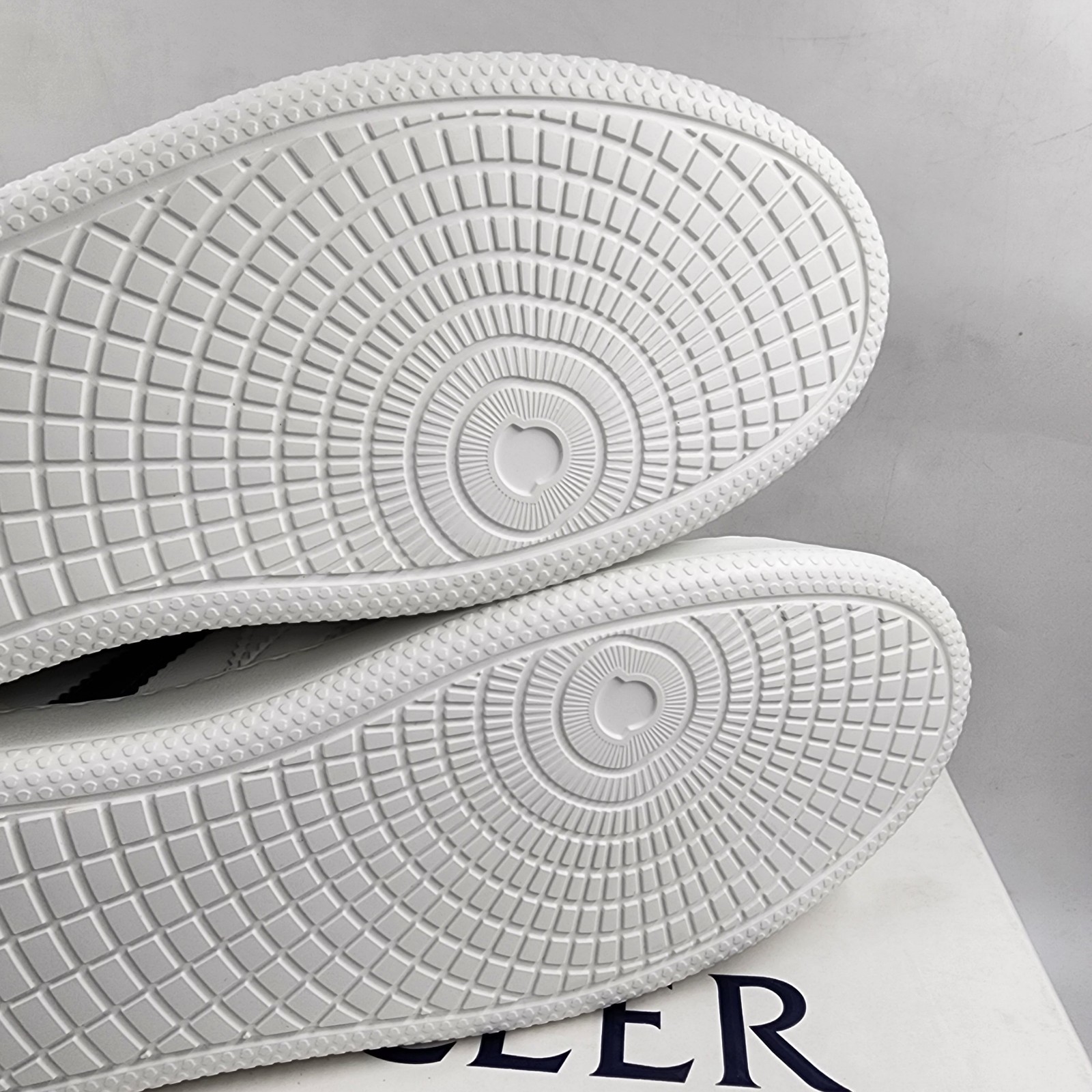 Moncler Monaco Low Top Sneakers Men's 45/12 US White Multi Round Toe Lace Up - Picture 9 of 22
