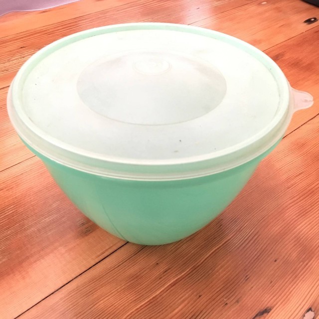 Tupperware lettuce keeper (vintage) Cooking Accessories Gumtree