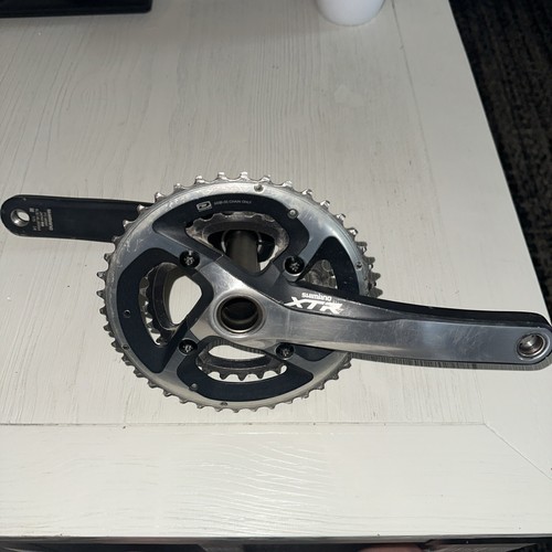 SHIMANO(シマノ) FC-M985 40X28T 10S 付属 SHIMANO(シマノ) FC-M985 40X28T 10S 付属 - メルカリ