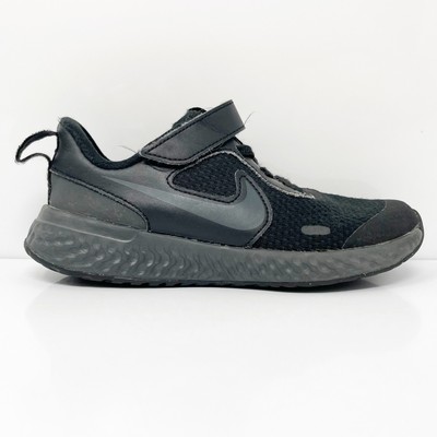 Nike Boys Revolution 5 BQ5672-001 Черные кроссовки для бега, размер 12C