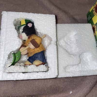 Mary Moo Moos John Deere -Oh Deere! Too Much Snow-1999-Org Box=Very Nice