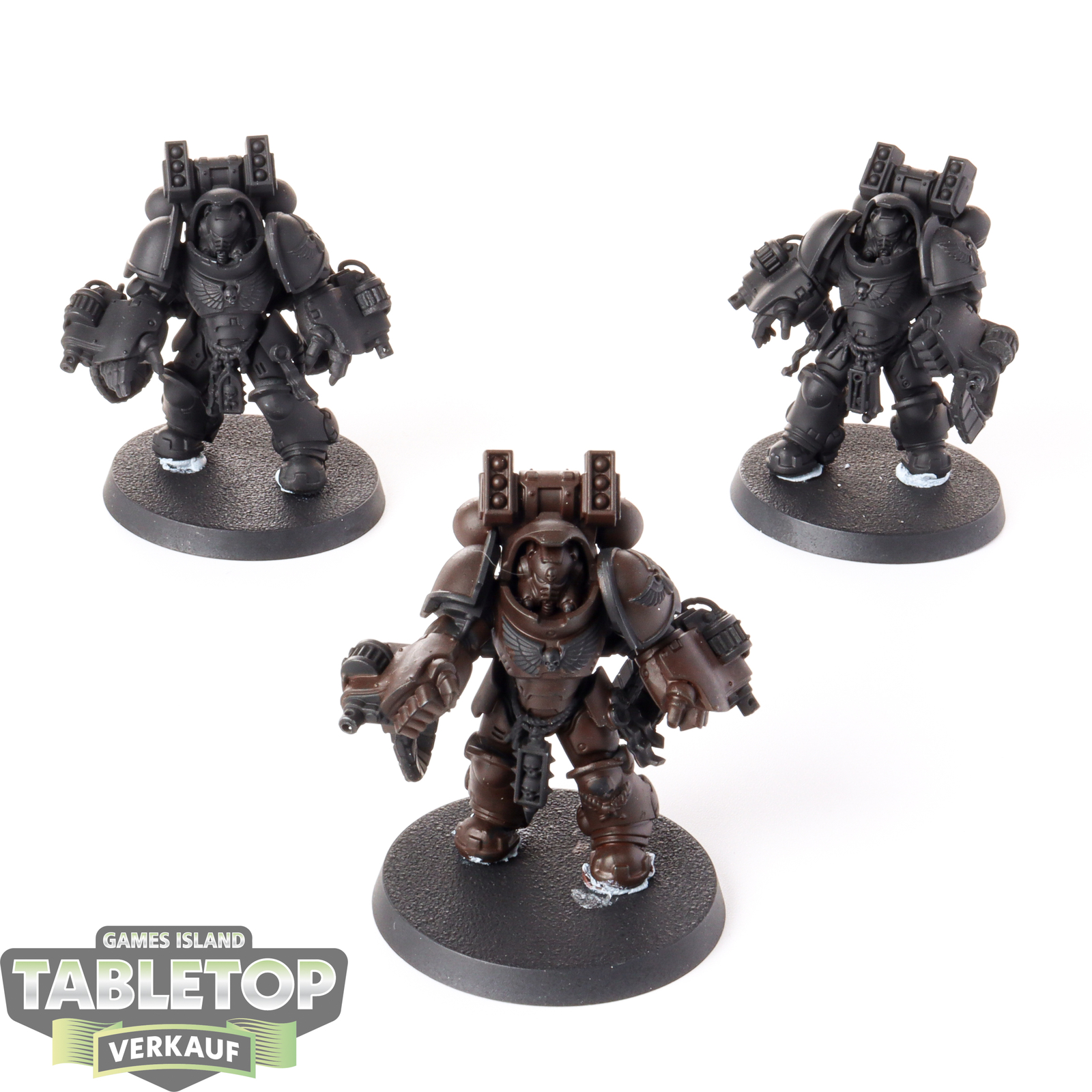 Space Marines - 3 x Primaris Aggressors - grundiert