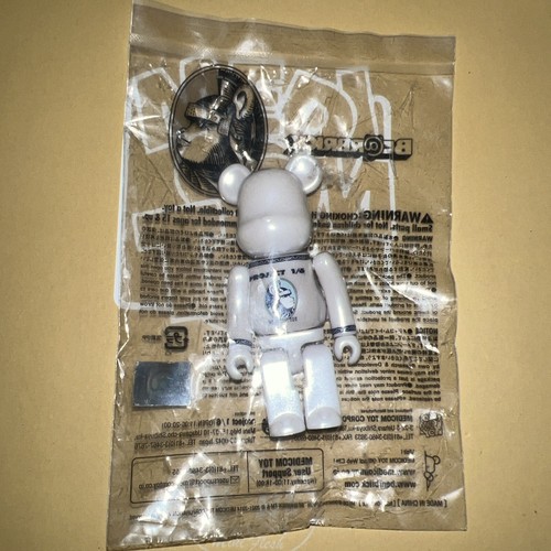 Medicom Bearbrick 🐻🧱 Project 1/6 Amex American Express