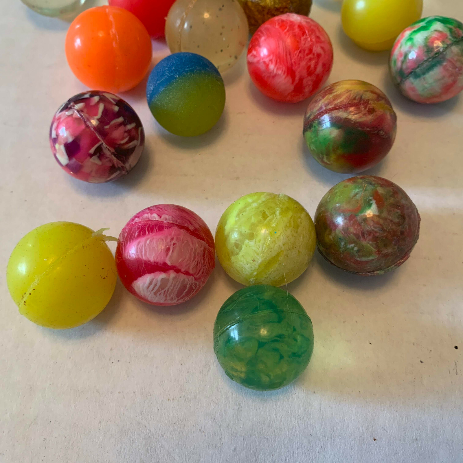 Rubber Bouncy Ball Lot Vending Machine Toy Abstracts Solid Tie Dye Solid Lot of
