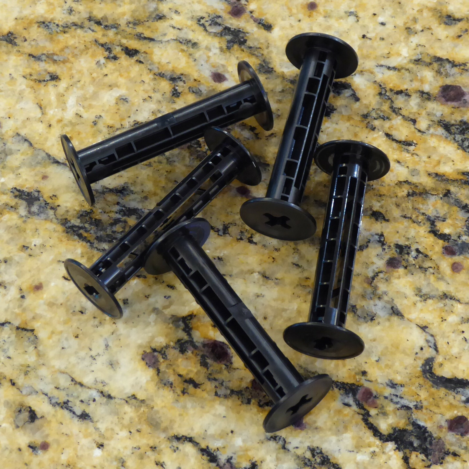 5 Empty Plastic 120 / 220 Film Spools for Medium Format Cameras