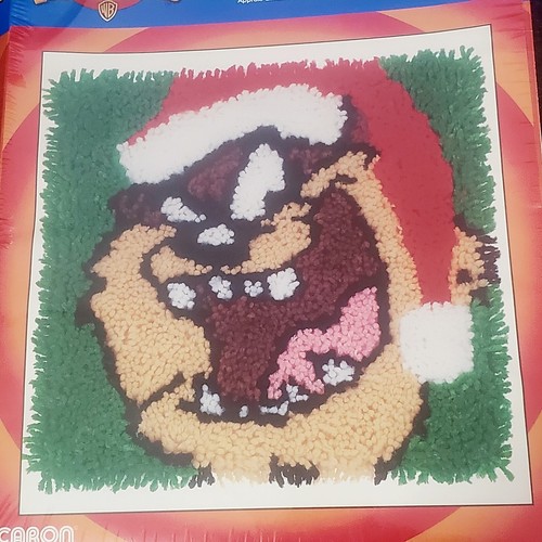 Vintage 1997 NOS Looney Tunes Taz Christmas Latch Hook Kit