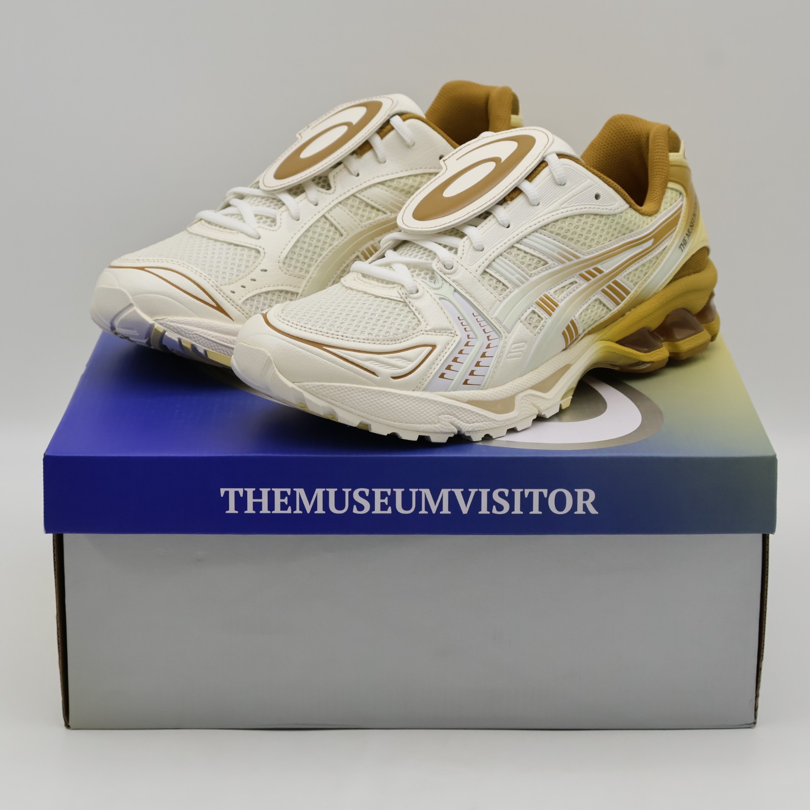 1203A528-100 The Museum Visitor Asics Gel-Kayano 14 Cream
