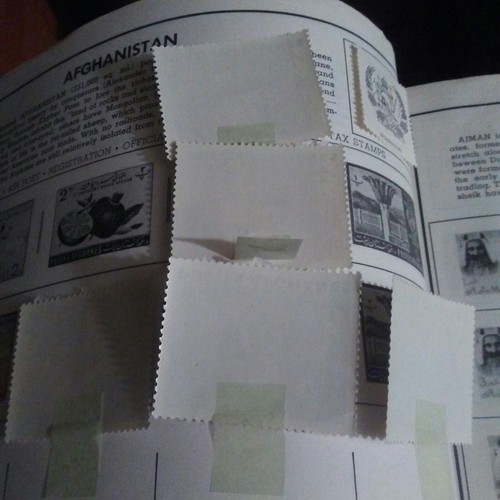 1962 MIDDLE EAST AFGHANISTAN STAMPS MINT lightHINGE