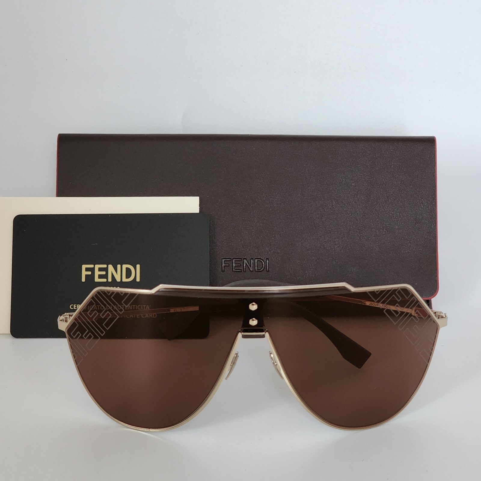 Pre-owned Fendi Eyeline Ffm0075s 0j5g Brown Gold Print Mirror Shield Sunglasses In J5gvp