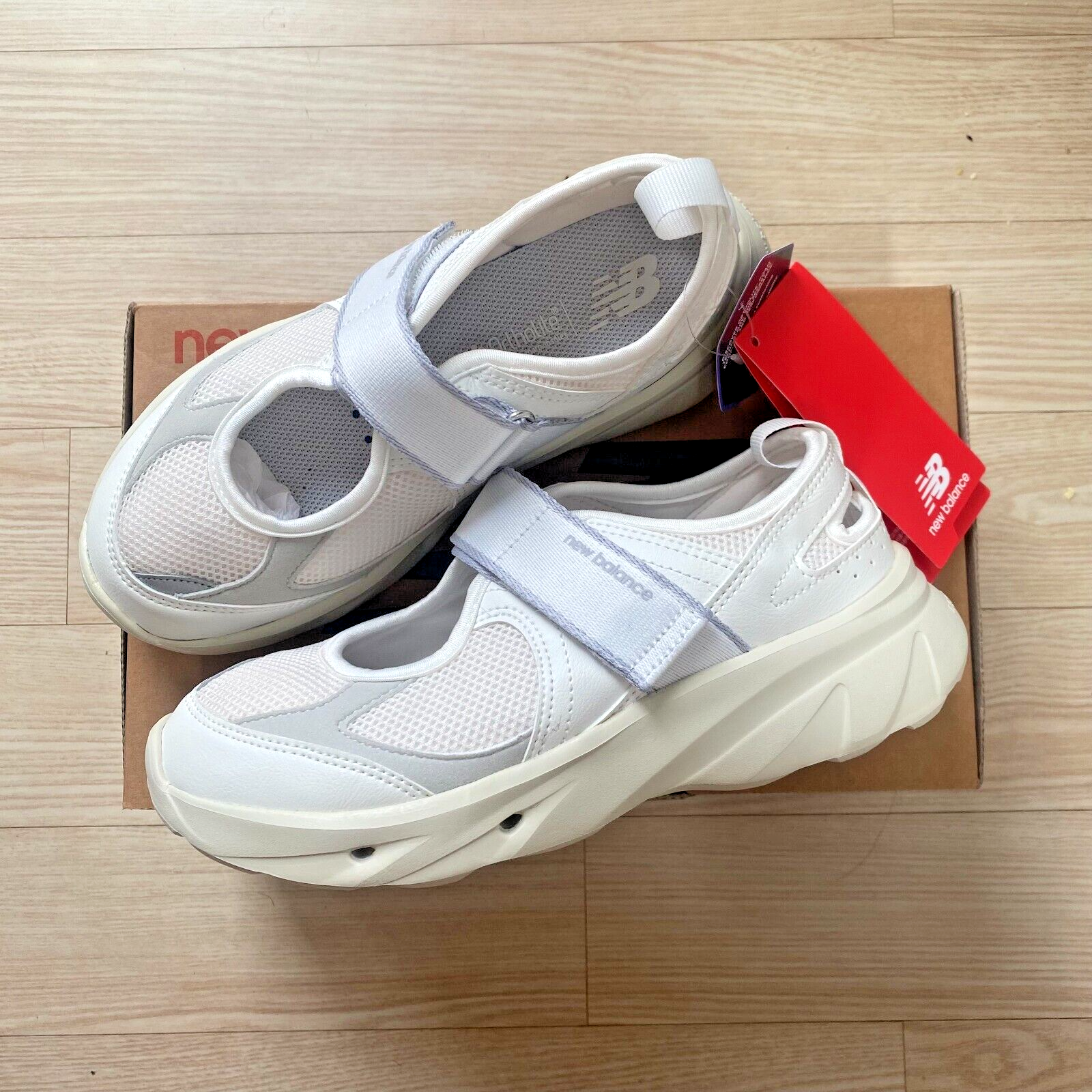 ★人気★ NEW BALANCE W BREEZE MARY JANE New Balance Breeze Womens Mary Jane Sneakers Black