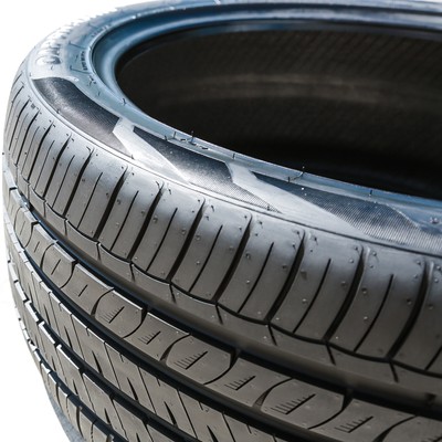 Tire Evoluxx Capricorn UHP 295/25R28 103V XL A/S All Season Performance