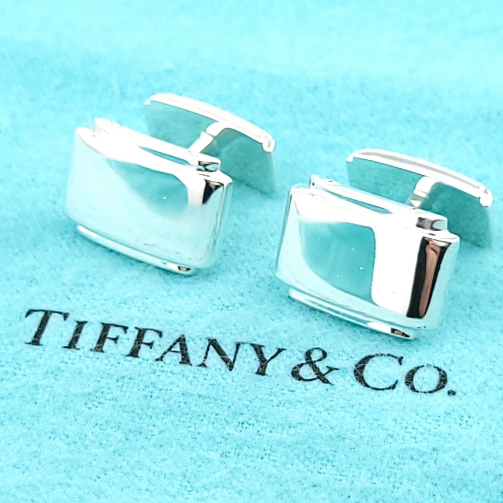 Tiffany & Co. T字型カフリンクス Tiffany & Co. T字型カフリンクス