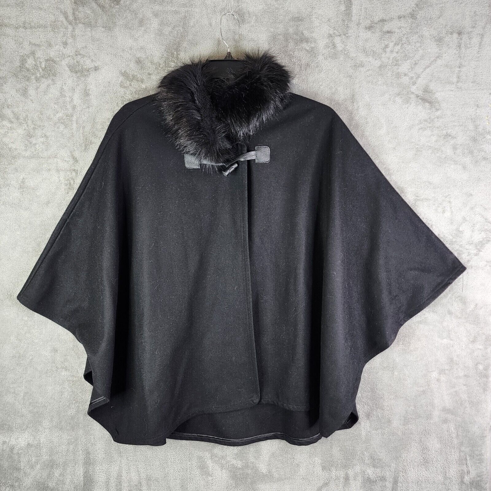 【新品未使用】IORE PONCHO COAT / BLACK IORE イオレ PONCHO COAT ポンチョコート - メルカリ