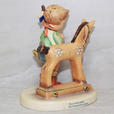 Hummel Figurine 20 no box Prayer Before Battle