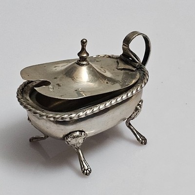 Antica Saliera Senapiera Argento 800 Teste Leone Zampe Vetro Vintage 38 grammi