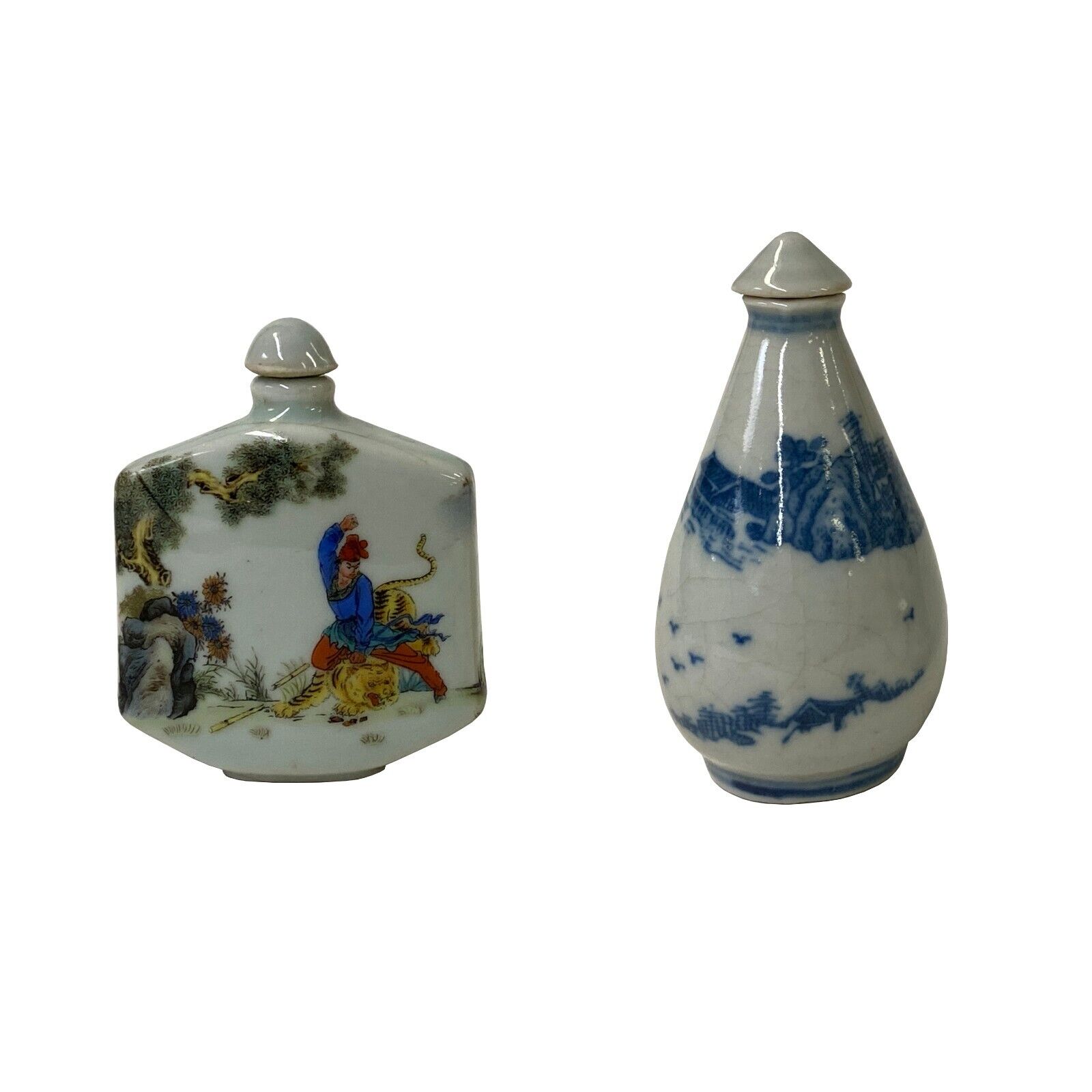 2 x Chinese Porcelain Snuff Bottle Blue White Color Scenery Graphic ws2457S 2 x Chinese Porcelain Snuff Bottle Blue White Color Scenery Graphic ws2457S