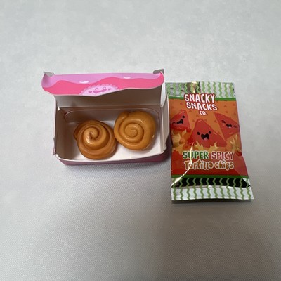 MGA Miniverse Make It Mini Food Super Spicy Tortilla Chips And Cinnamon Rolls