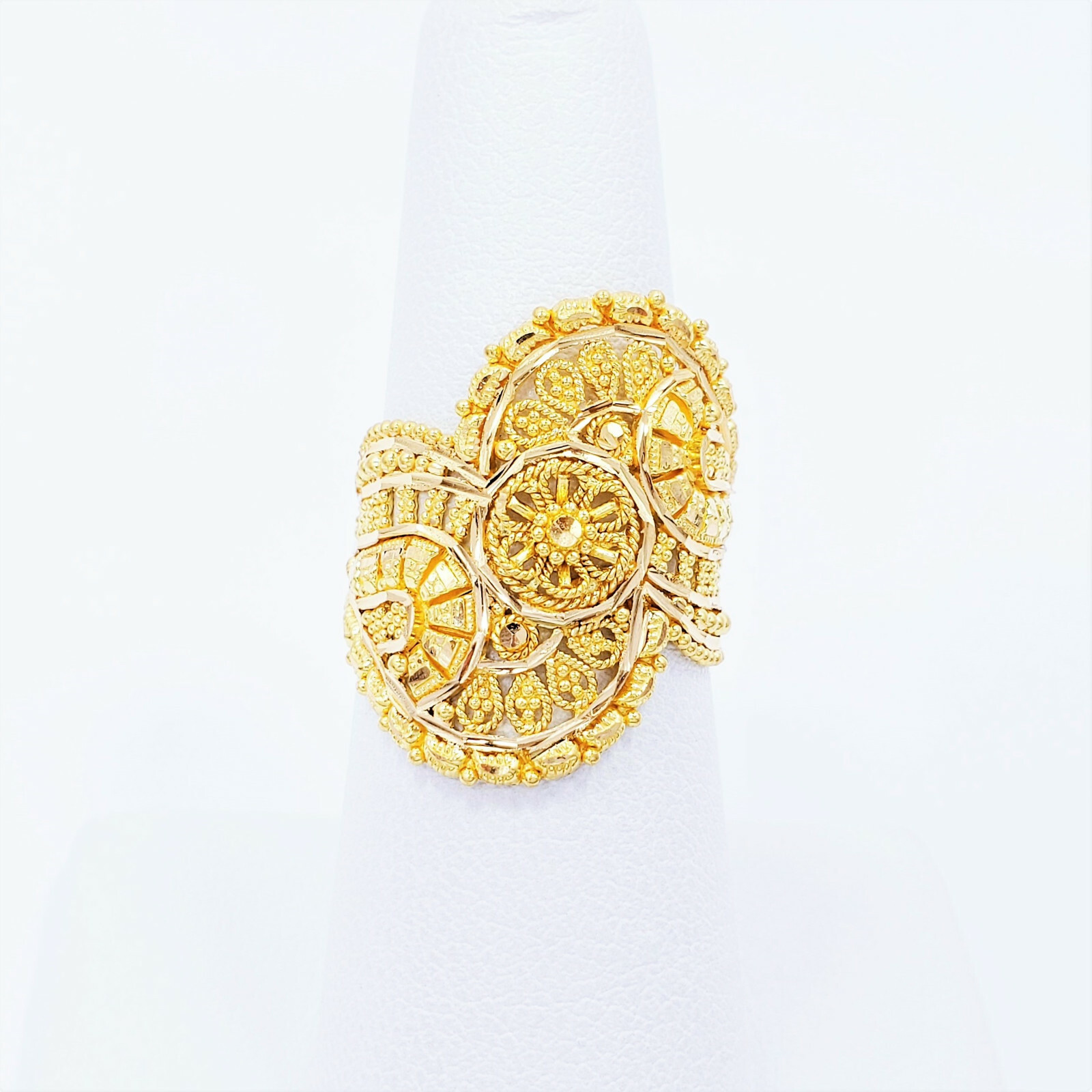 Genuine 22K Solid Yellow Gold RING US 7 Female Stamp 916