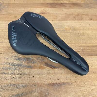 Selle Italia NOVUS EVO BOOST 145ミリ Novus Boost Evo TM Superflow - Selle Italia S.R.L