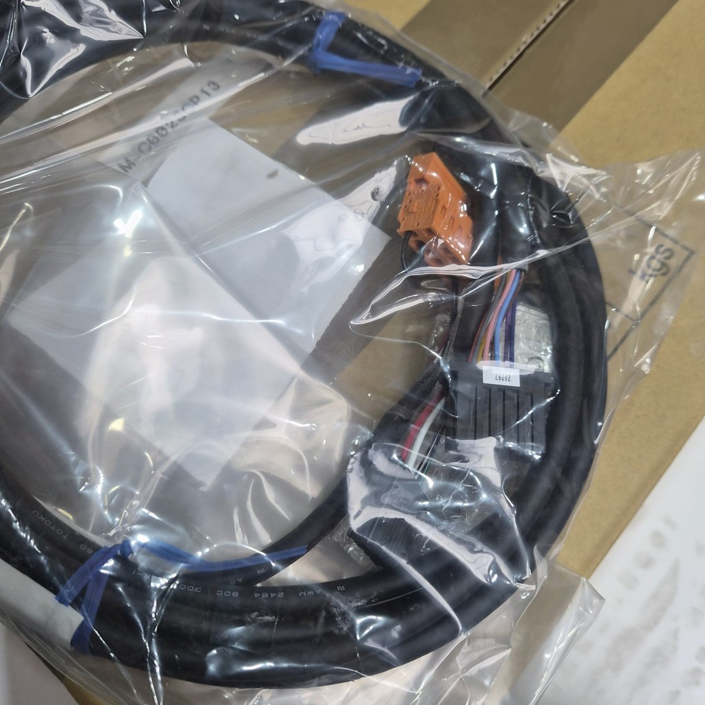 NSK Megatorque C002SCP13 M-C002SCP 13 SERVO CABLE Set — 5